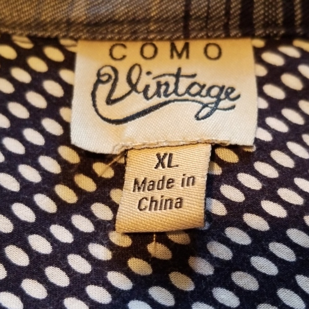 Como Vintage Button up top - Picture 3 of 5